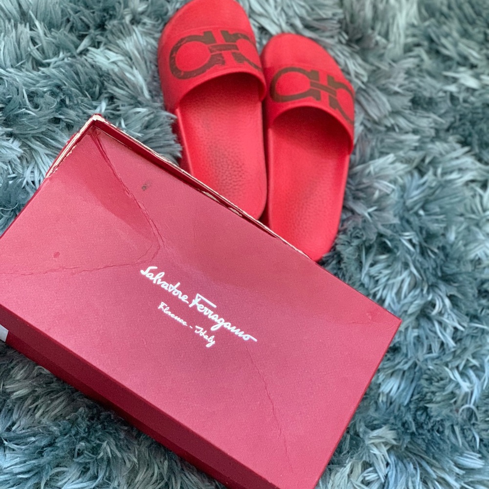 Salvatore Ferragamo Slides - Picture 4 of 5